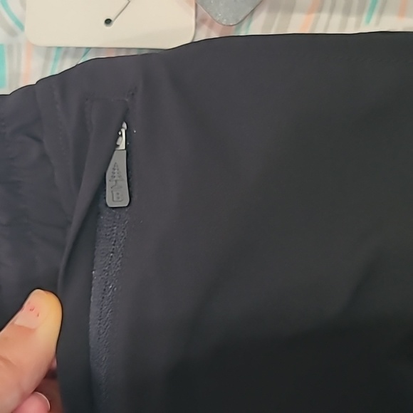 NWT Bass Outdoor shorts - Picture 4 of 7